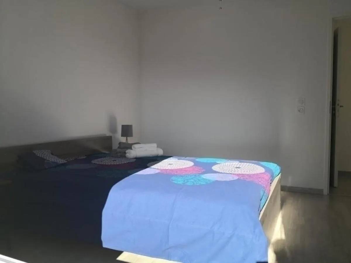 Appartement Lumineux Et Spacieux Avec Terrasse Et Parking, A 15 Min A Pied Du Centre, Parfait Pour 6 Pers ! - Fr-1-548-6 Villard-de-Lans 0*,  France